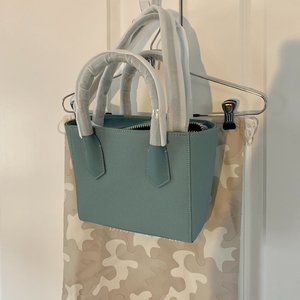 NWT Signature Tote Petite Jasmine